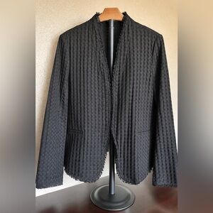 JustFab- Waffle Textured Black Women's Blazer
Size: XXL